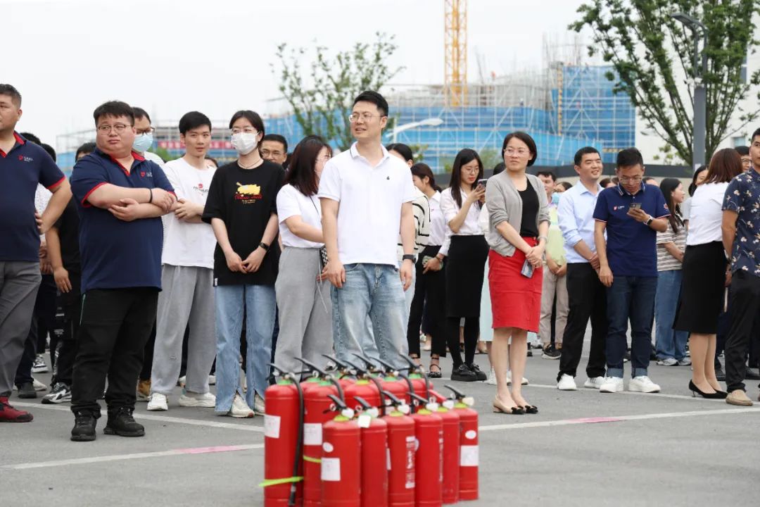 人人讲安全 个个会应急 | AG旗舰厅开展消防演习活动