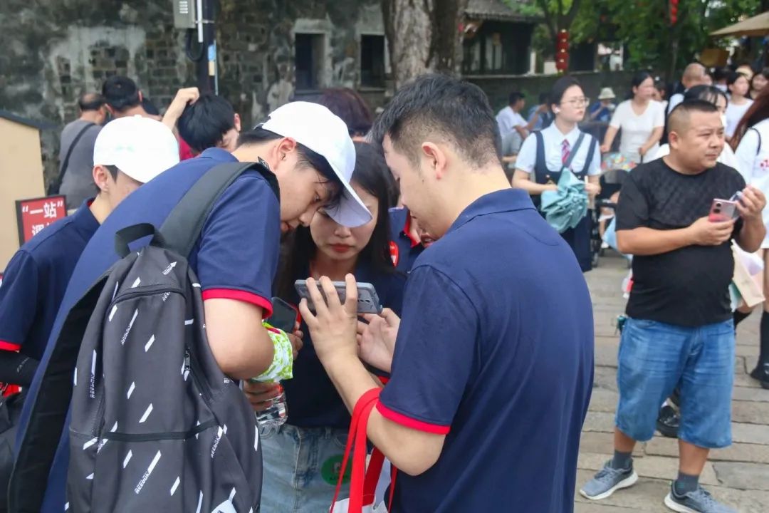 我们一起奔赴山海，领跑未来！