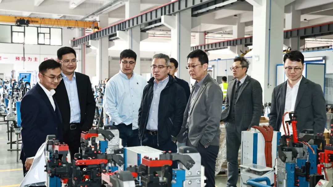 AG旗舰厅携手施耐德 共谱数字化转型新篇