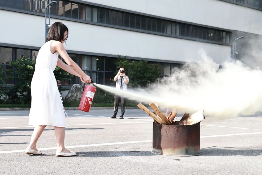 AG旗舰厅开展2025年度消防安全演练